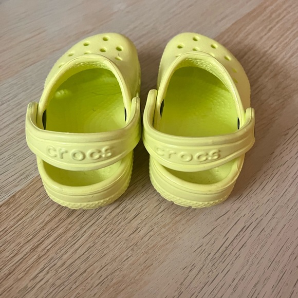 Crocs Kids' Classic Clog Shoe (Size 5c) - Picture 4 of 4